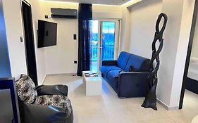 Lagonisi 2 Bedroom Luxury Apartment By The Sea!